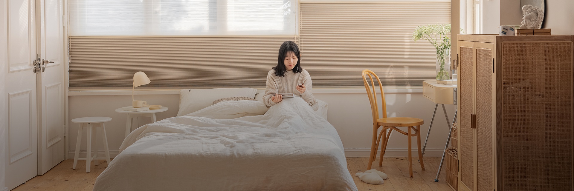 夢幻簾，點(diǎn)亮客廳溫馨角落，讓現(xiàn)代家居更顯格調(diào)